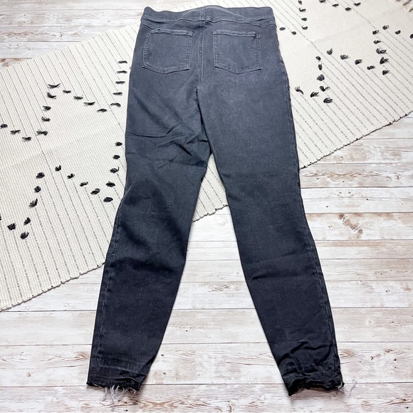 Spanx Raw Released Hem Distressed Jegging Jeans Black Size Medium - Picture 4 of 6